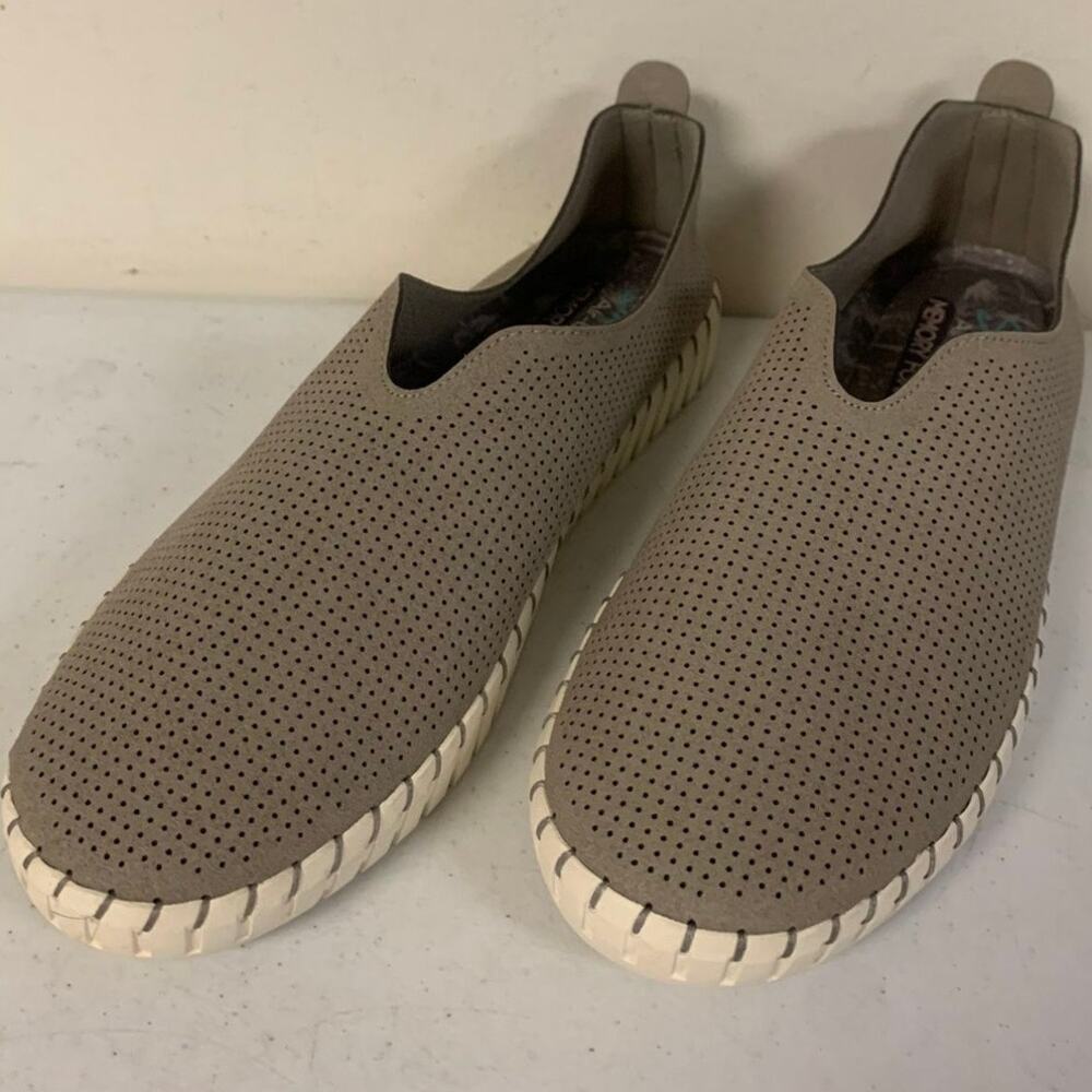 Skechers Women’s Size 7.5 Espadrilles Casual Slip On Sneakers, Taupe